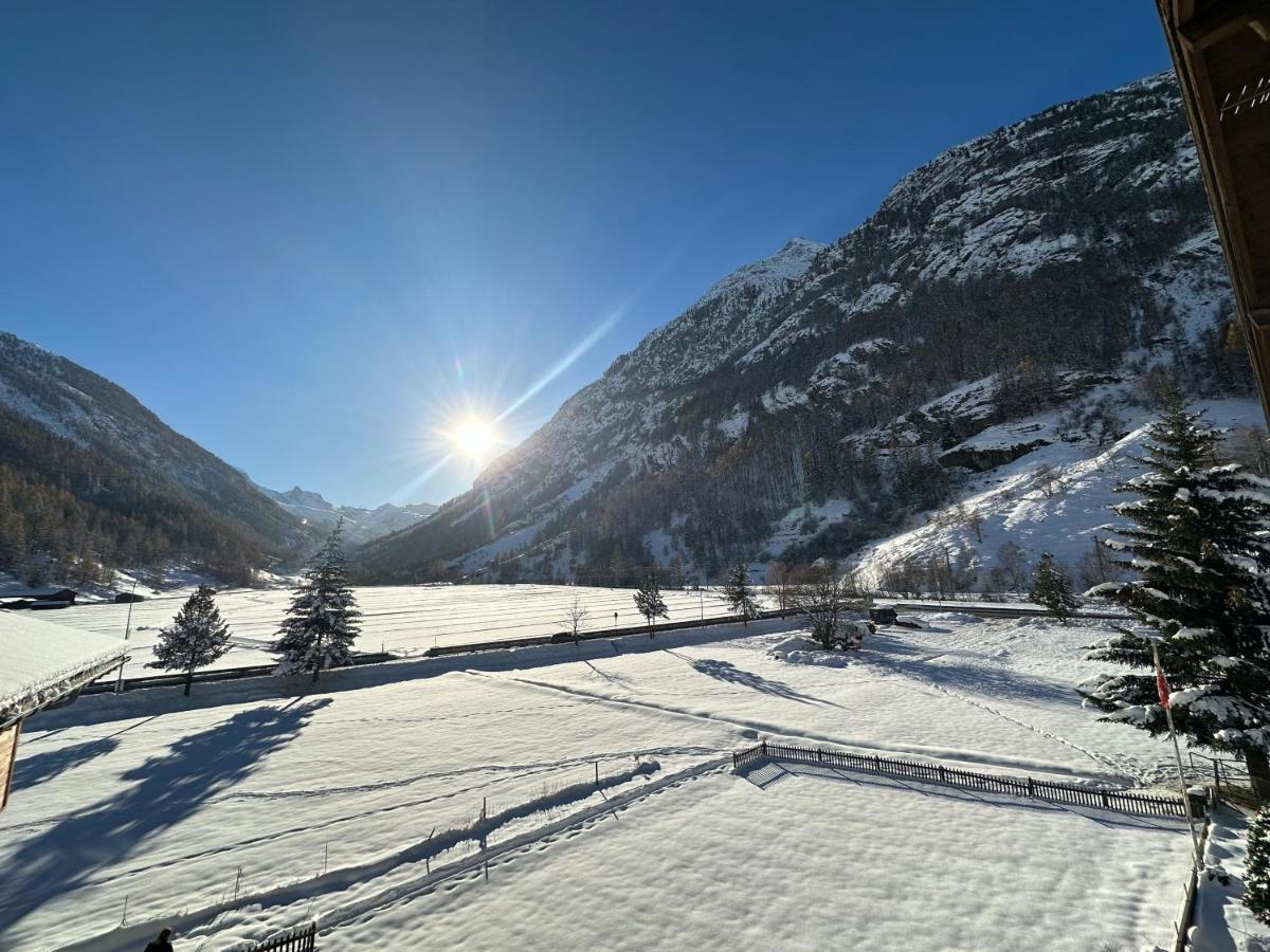 Alpine Magic For The Whole Family Near Zermatt With Parking! Apartment Täsch Exterior photo